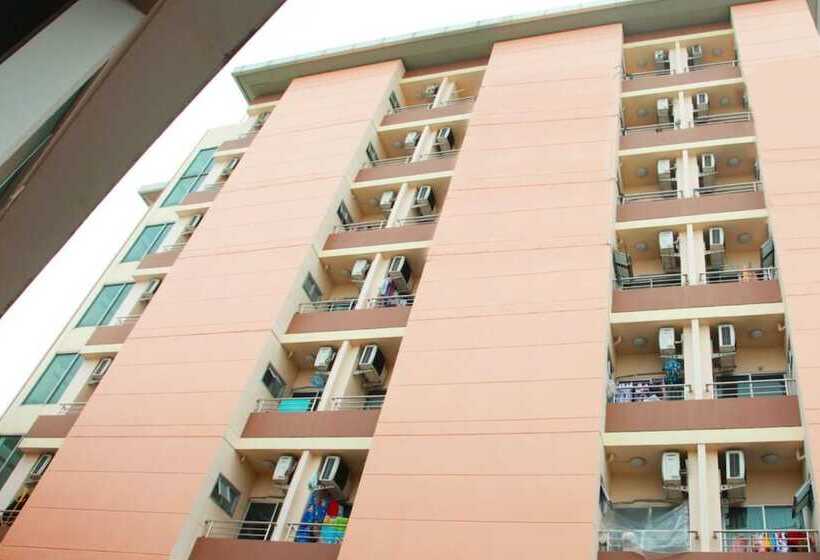 Mee Sook Hotel And Residence