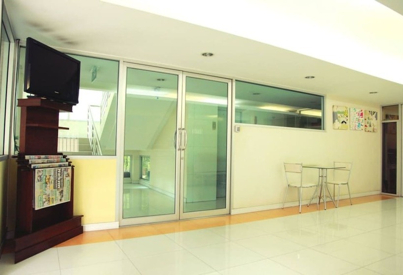 Mee Sook Hotel And Residence