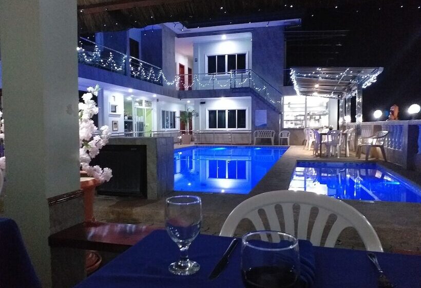 호텔 Ocean Breeze Resort