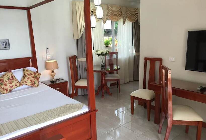 호텔 Ocean Breeze Resort