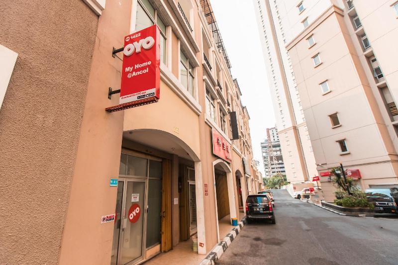 Отель My Home Ancol