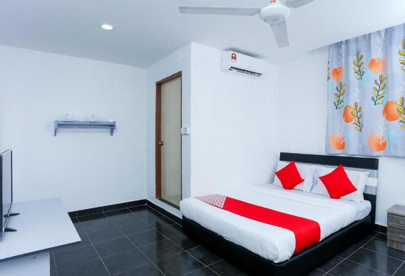 בית מלון כפרי Oyo 44112 Darvel Bay Travelodge