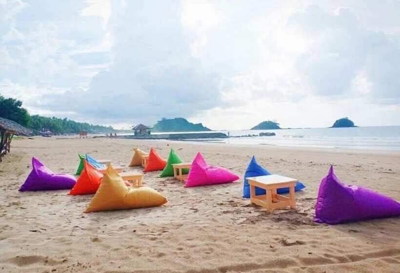 هتل Seaside Hue Resort