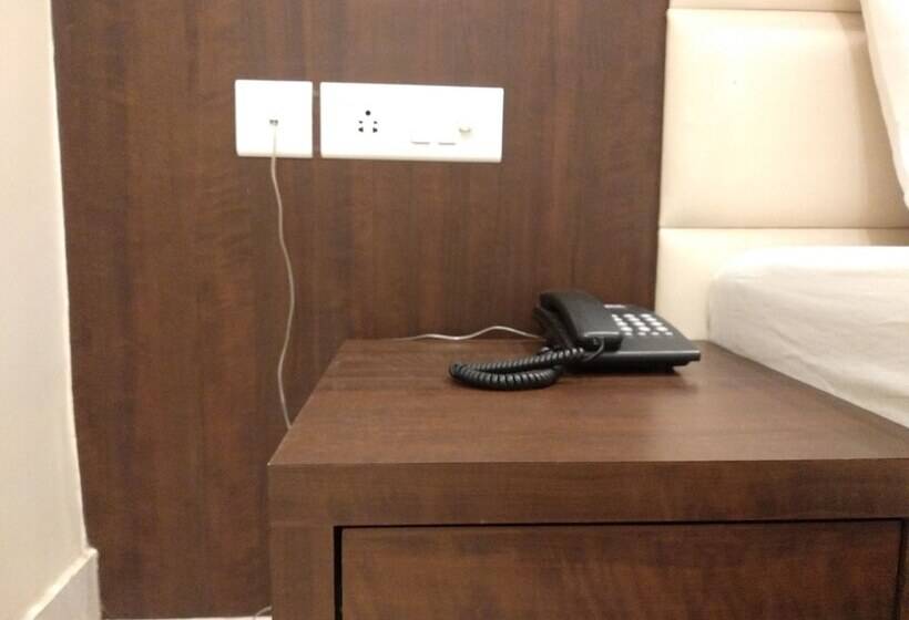 هتل Sonama Residency