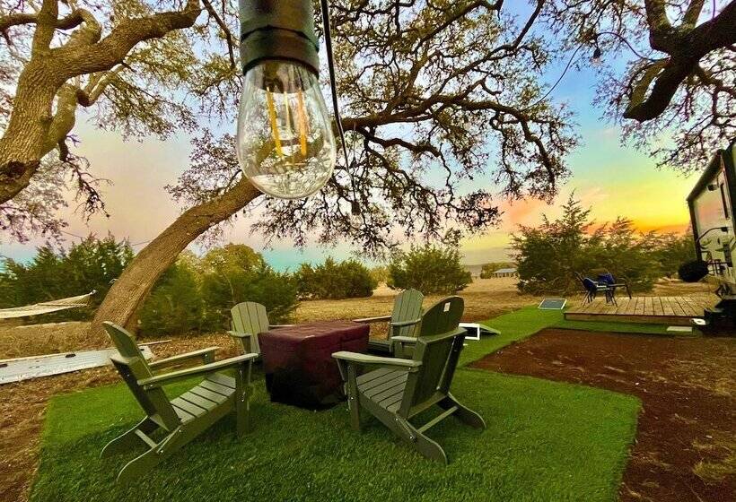 酒店 The Alexander At Creek Road