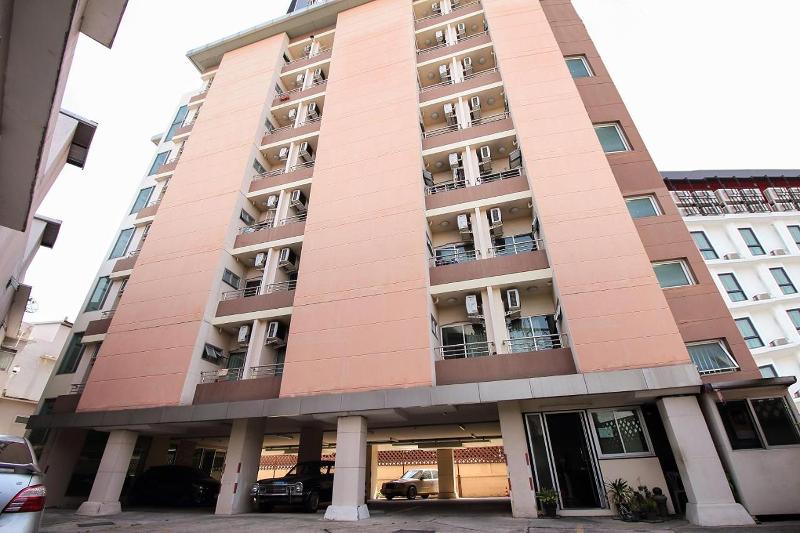 Mee Sook Hotel And Residence