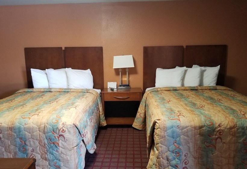 فندق على الطريق Economy Inn