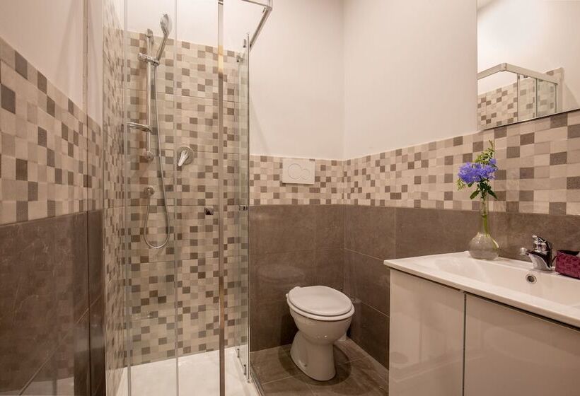 פנסיון Courtyard Rome Suite