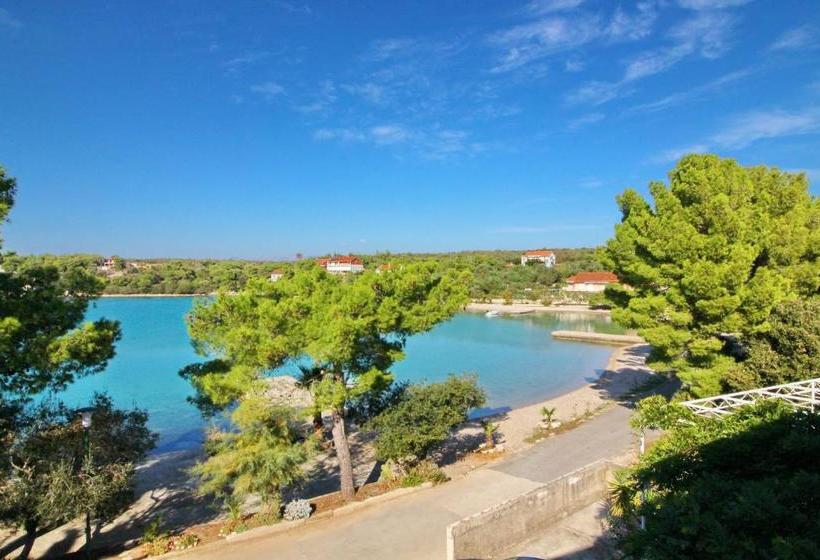 פנסיון Rooms Marijana