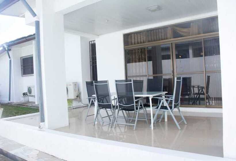 پانسیون Sara's Place