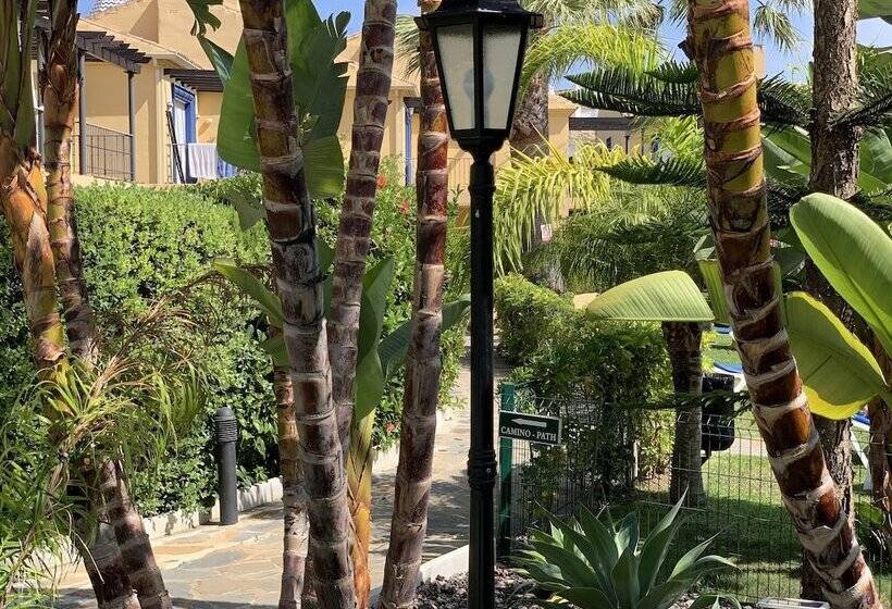 Пансион Tgs & Rumex Suites Banus