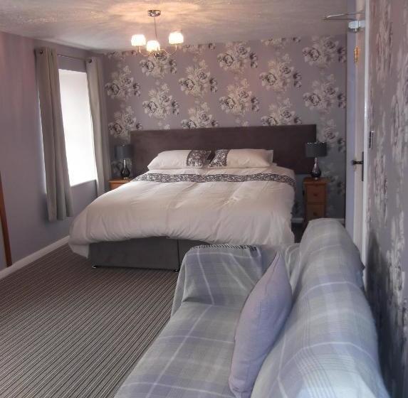 פנסיון Warrington Guest House