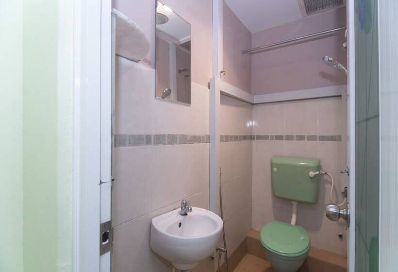 Rafik Ali Motel By Oyo Rooms