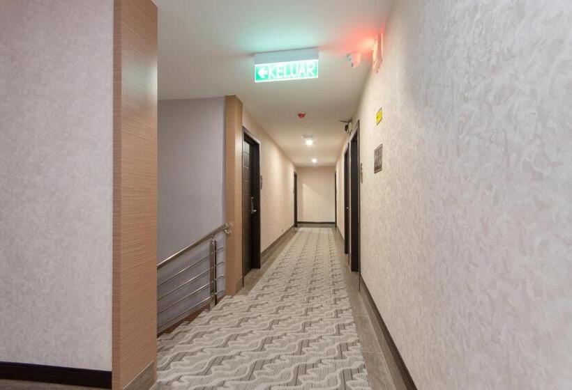 Regent Hotel By Oyo Rooms