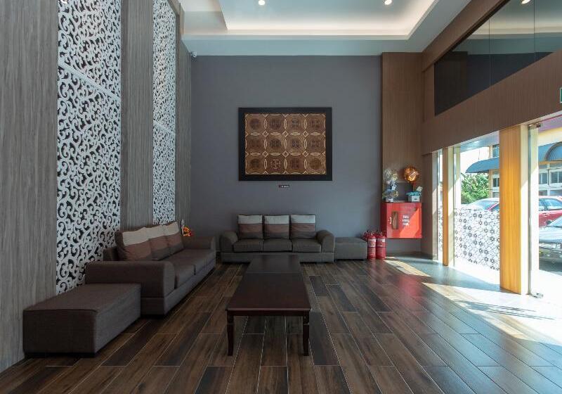 Regent Hotel By Oyo Rooms