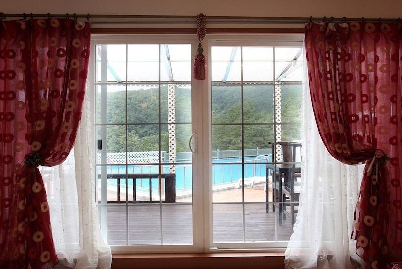 Yangyang Hillstar Pension