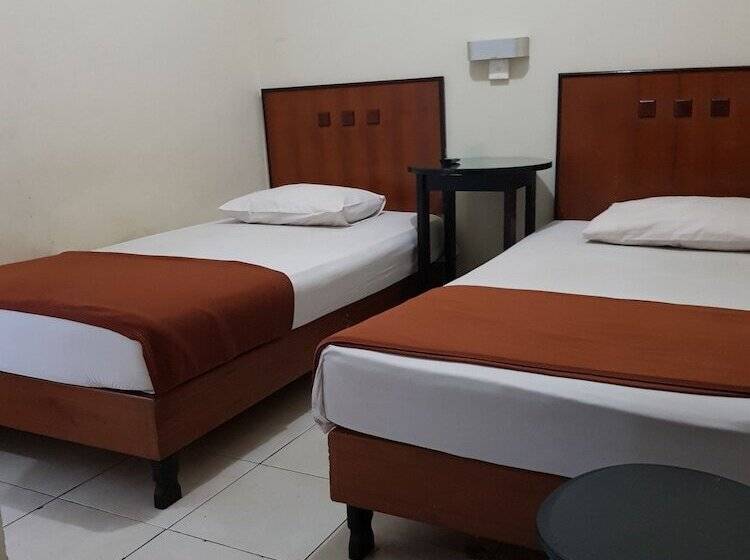 호스텔 Mahkota Intan Syariah Balikpapan Redpartner