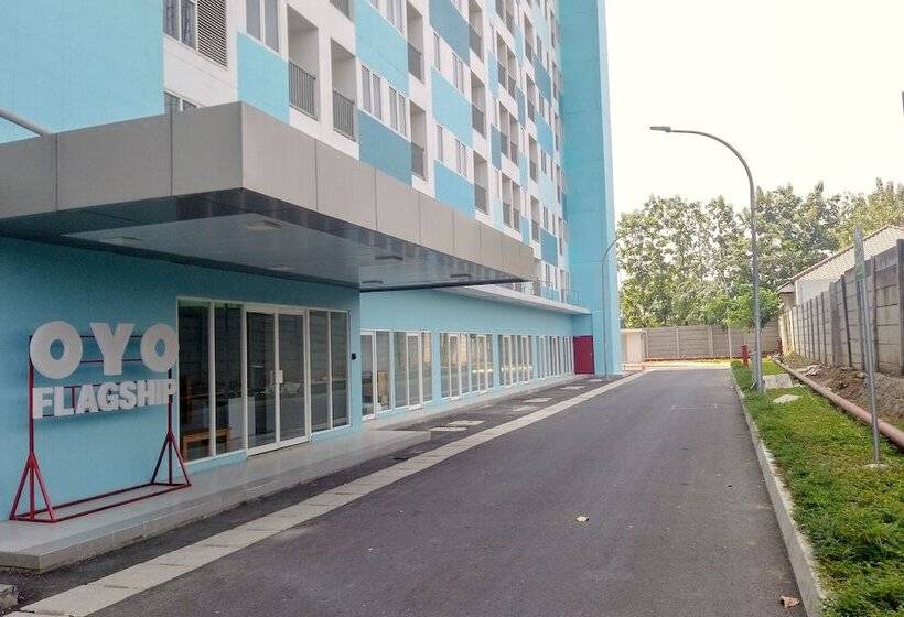 Общежитие Oyo Flagship 1260 Sentraland Karawang