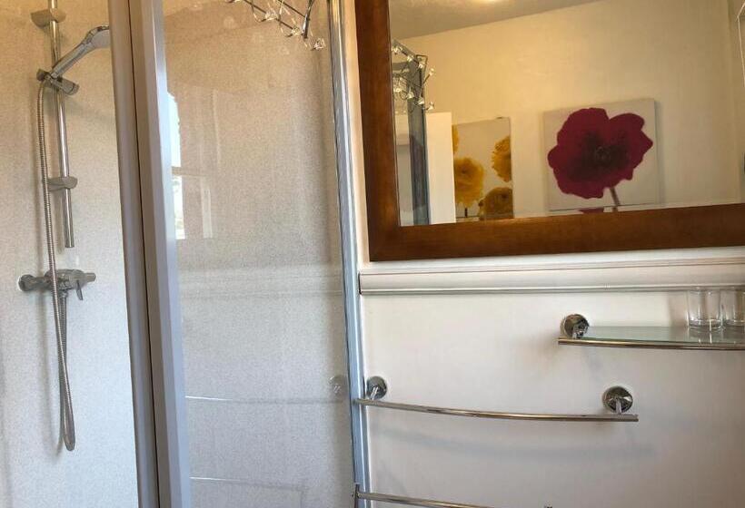 צימר Carena House