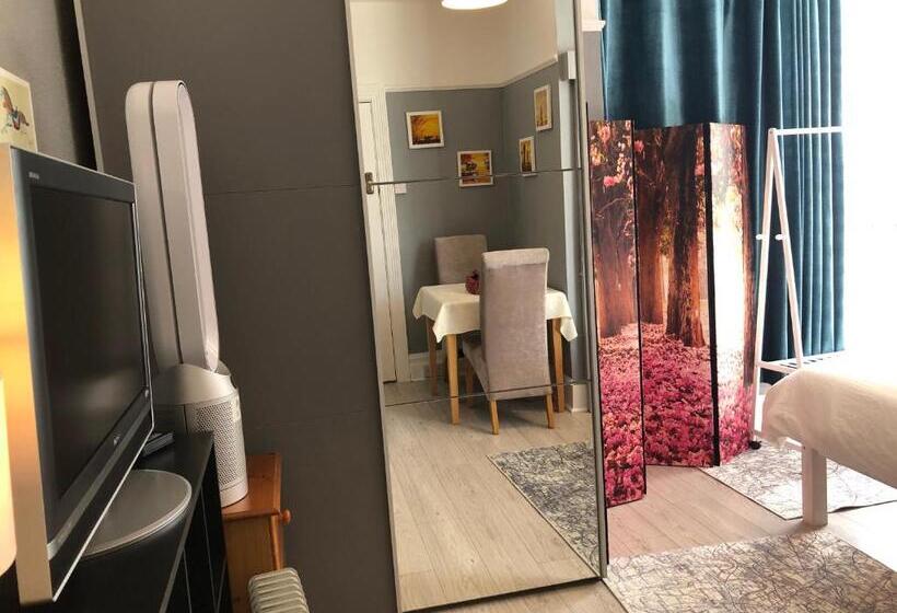 צימר Carena House