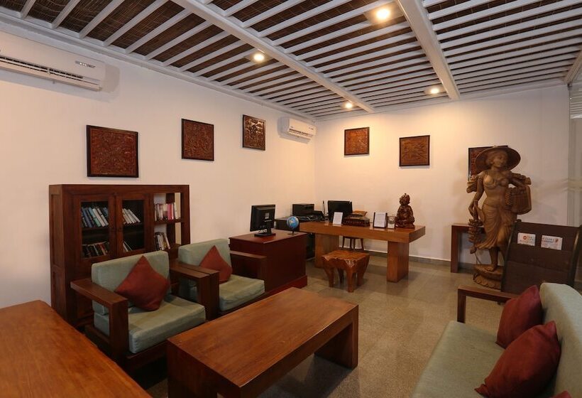 Bed and Breakfast Getaway Beach Resort Kovalam