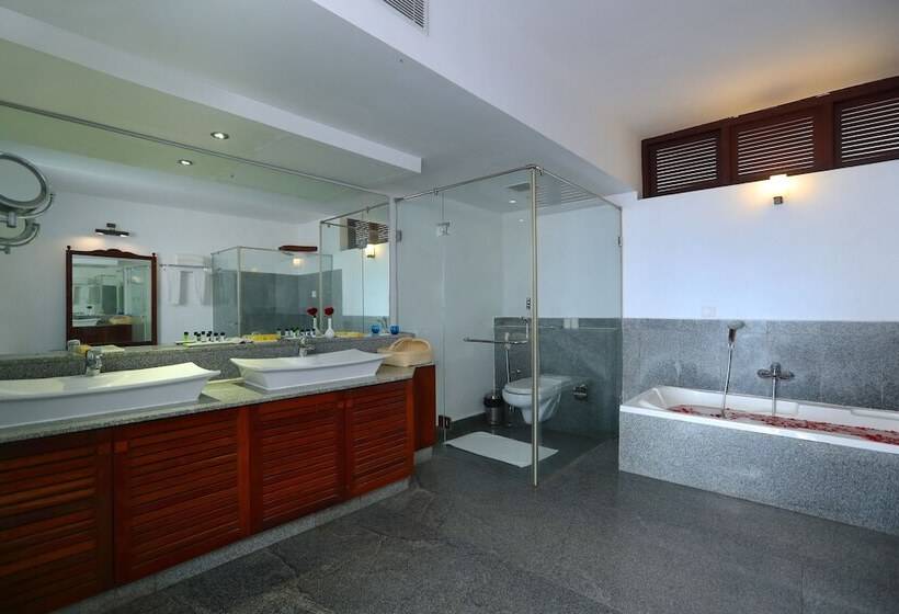 Bed and Breakfast Getaway Beach Resort Kovalam