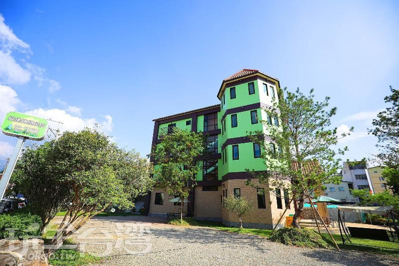 تختخواب و صبحانه Green Castle