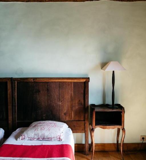 ベッドアンドブレックファースト La Vieille Foulonnière : Chambres D Hôtes & Permaculture