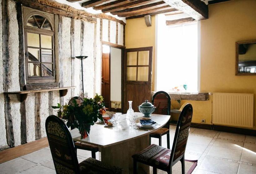 ベッドアンドブレックファースト La Vieille Foulonnière : Chambres D Hôtes & Permaculture