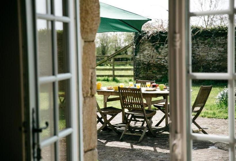 ベッドアンドブレックファースト La Vieille Foulonnière : Chambres D Hôtes & Permaculture