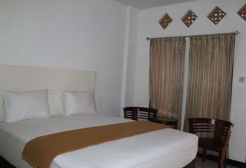تختخواب و صبحانه Omega Hotel Lombok