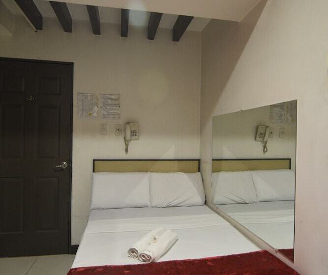 Cosmo Hotel   Kamuning