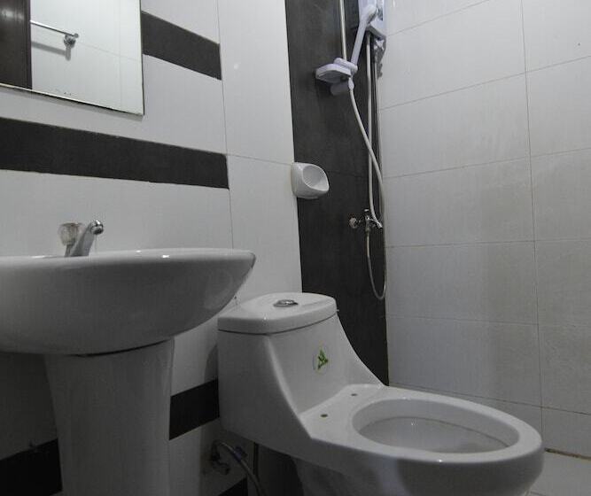 Cosmo Hotel   Padre Campa