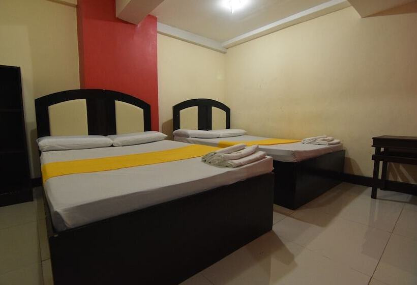 Cosmo Hotel   Padre Campa