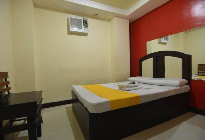 Cosmo Hotel   Padre Campa