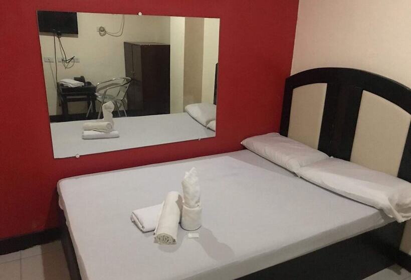 Cosmo Hotel   Padre Campa