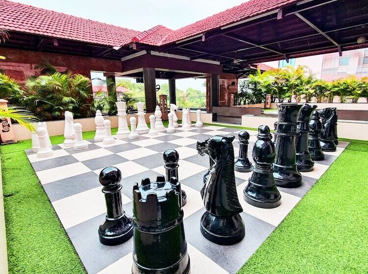 Crescent Spa And Resorts Indore