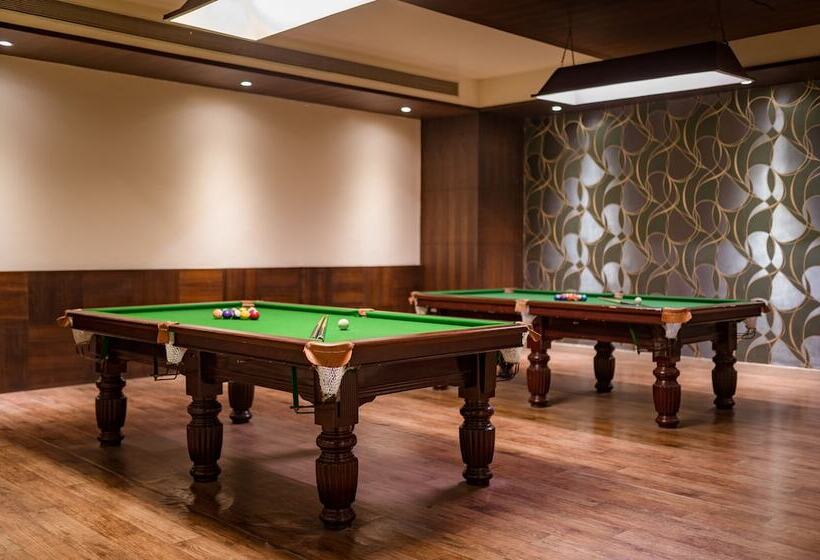 Crescent Spa And Resorts Indore