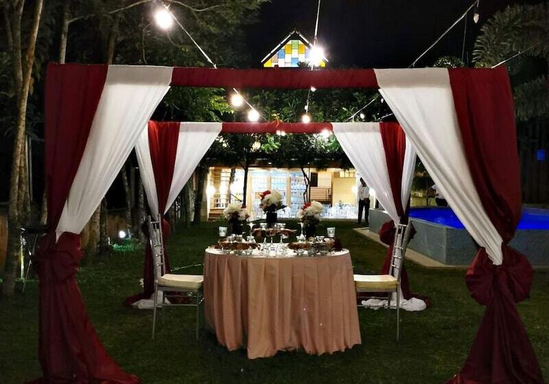 هتل Asian Village Tagaytay