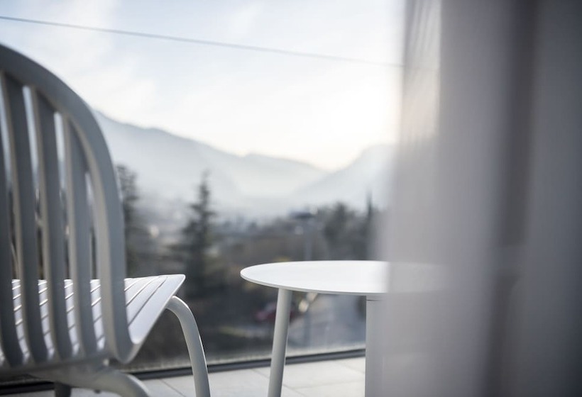 هتل Be Place Adult Friendly