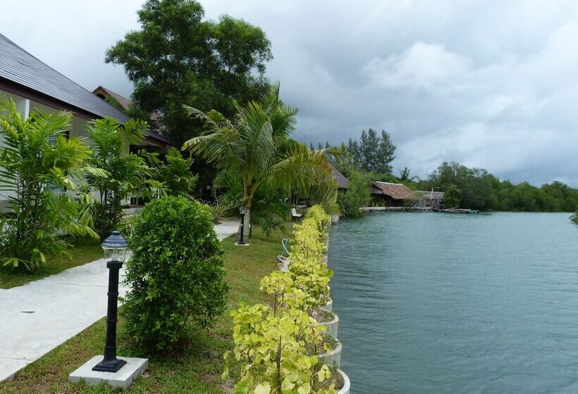 فندق Chaiyo Resort