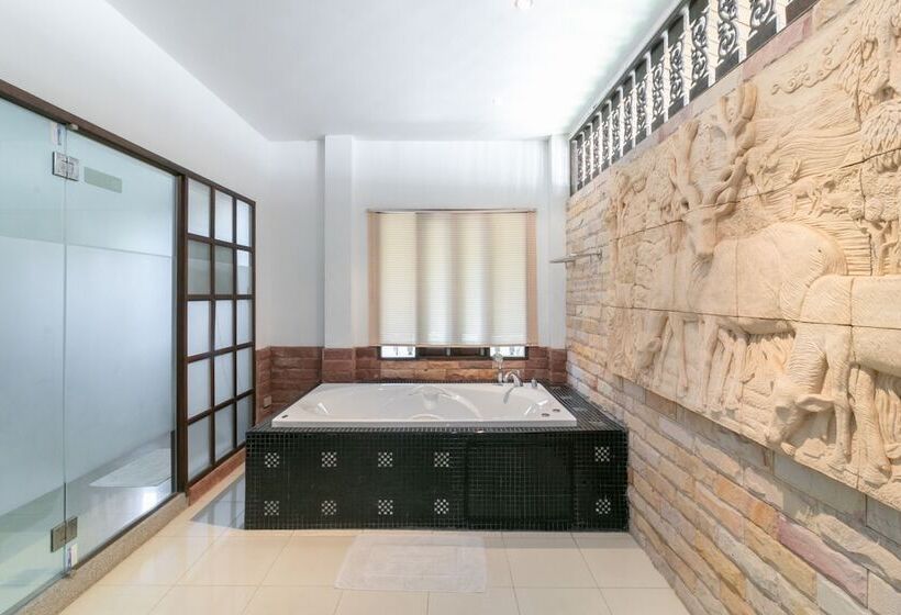 فندق Chaiyo Resort