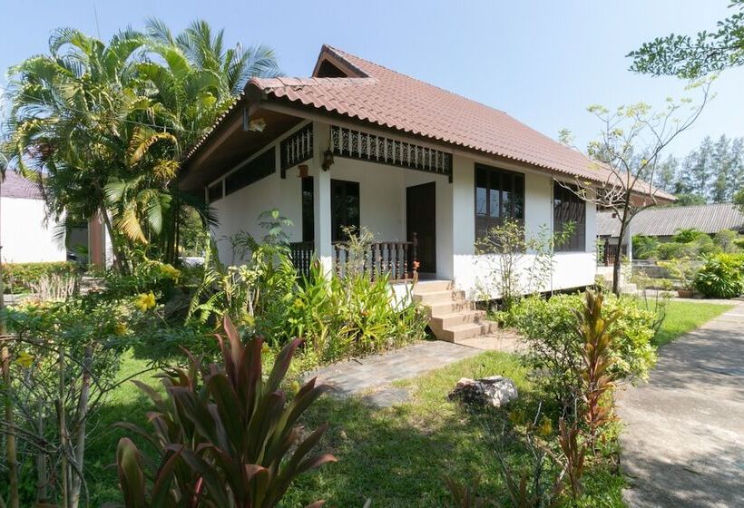 فندق Chaiyo Resort