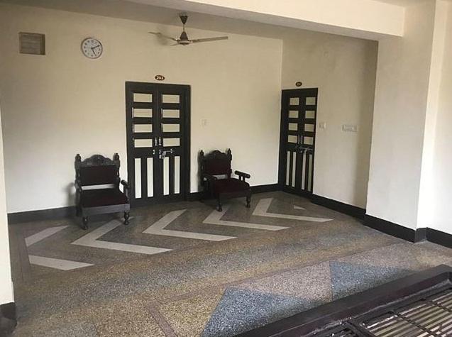 호텔 Dharohar Palace