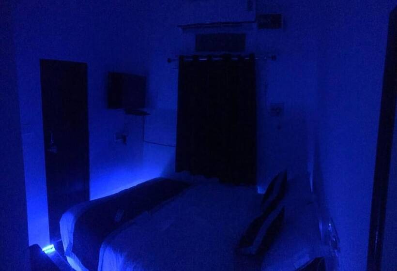 호텔 Dharohar Palace