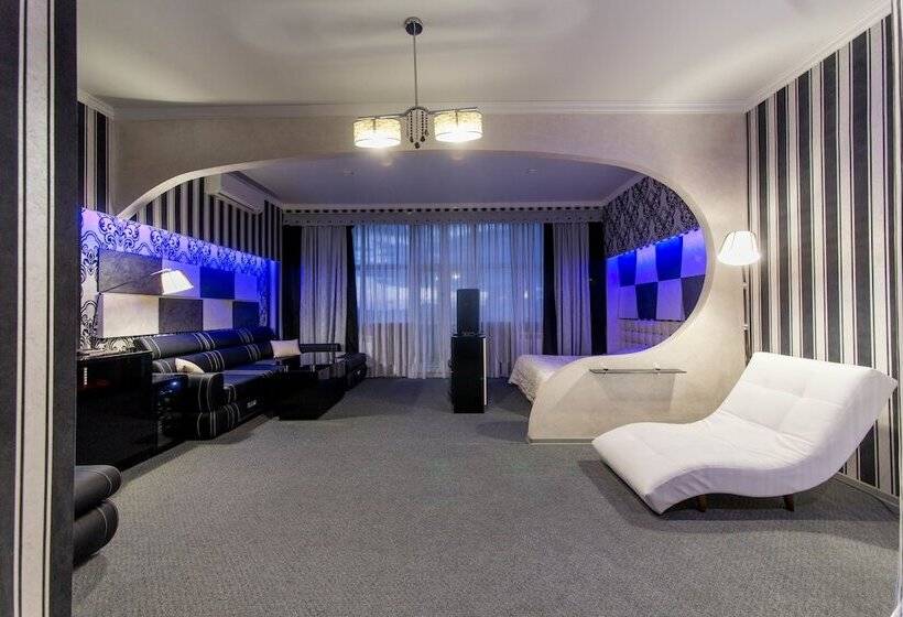 هتل Gostinitsa Kentavr