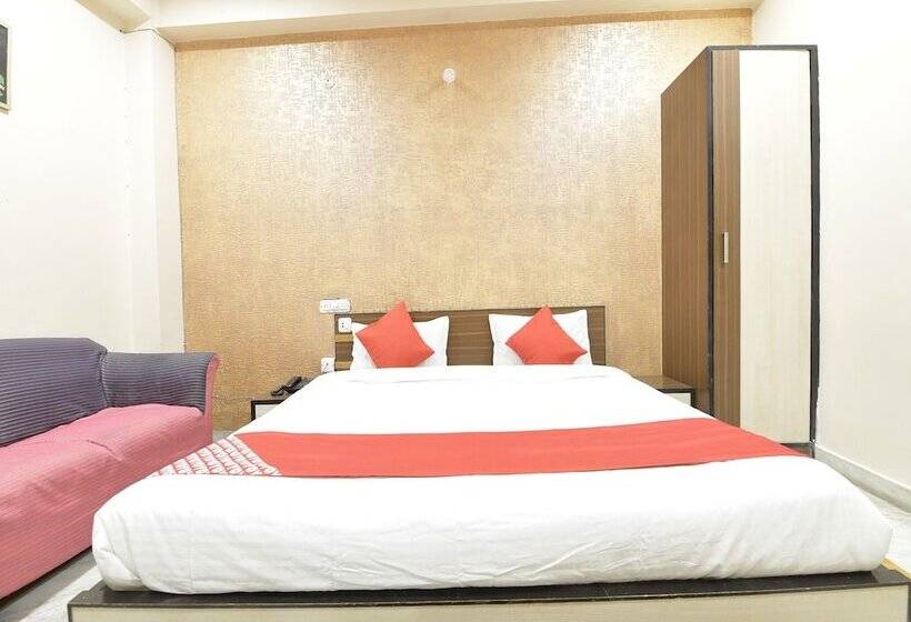 هتل Karni Niwas By Oyo Rooms
