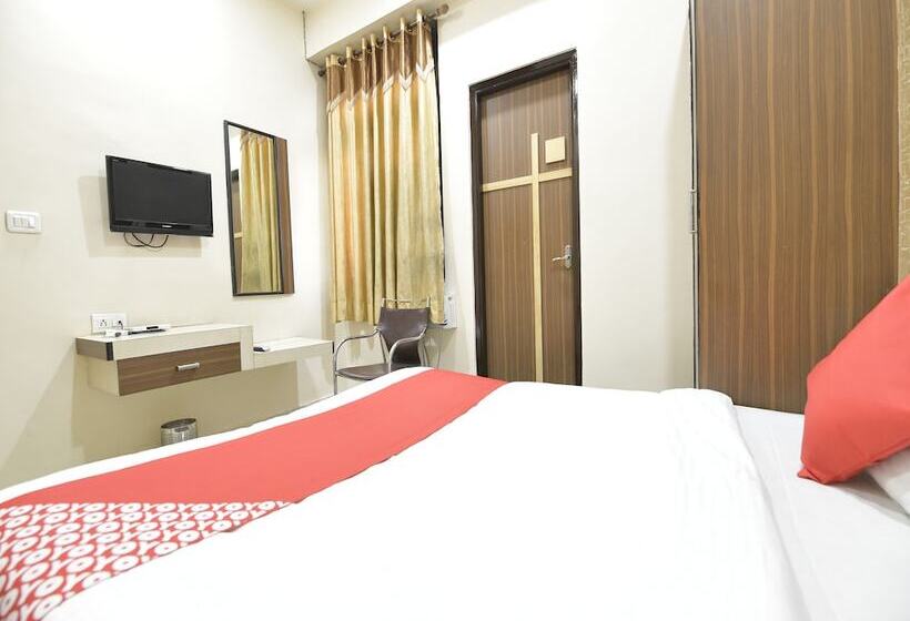 هتل Karni Niwas By Oyo Rooms