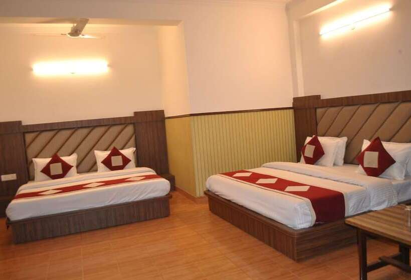 Hotel Malabar Inn By Mtmc Rooms, Katra