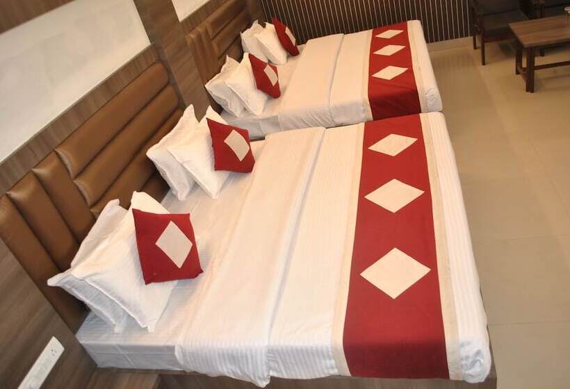 Hotel Malabar Inn By Mtmc Rooms, Katra